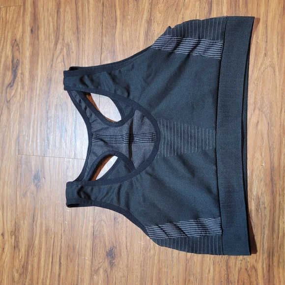 Sold - Picture 3 of 6